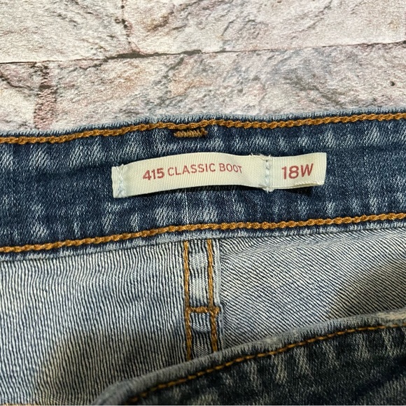 Levis 415 Classic Boot 18W - Picture 2 of 4